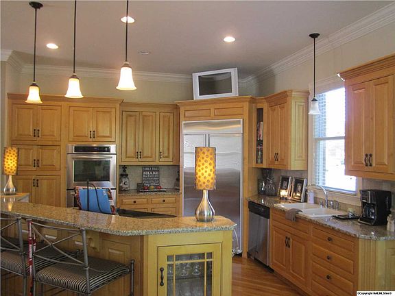 5th image of 2907 Oakleigh Ln SE