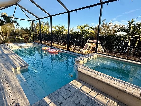 2nd image of 4865 Antrim Dr