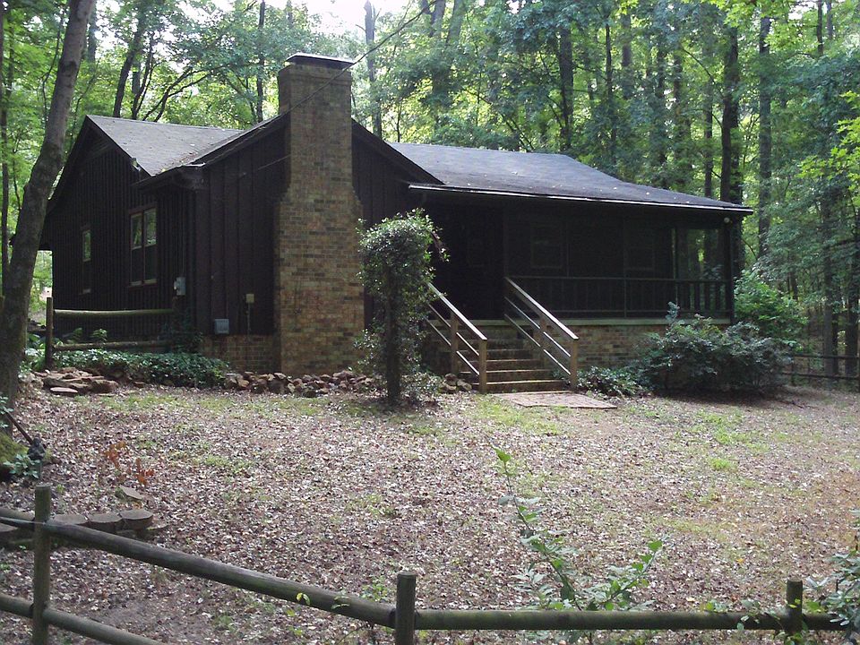1st image of 1905 Moorehill Cir