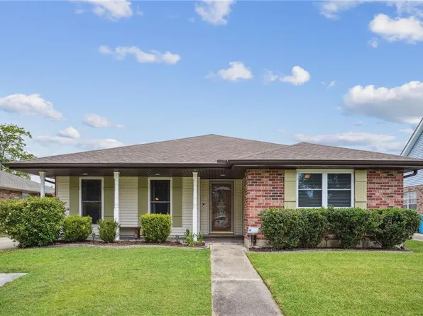 215 Ormond Meadows Dr, Destrehan, LA 70047