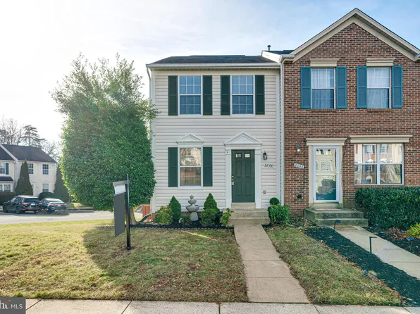 6848 Chasewood Cir, Centreville, VA 20121