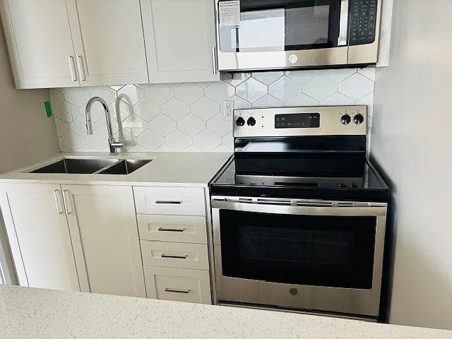 500 Duplex Ave #408 — Photo 5