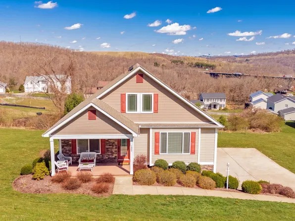 1402 Jamestown Dr, Morgantown, WV 26508