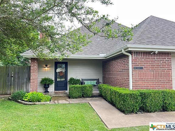 2nd image of 1607 Brazos Ct