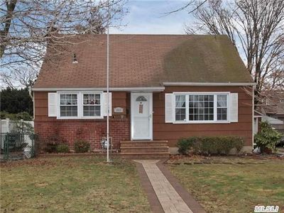 1003 Barrie Ave, Wantagh, NY, 11793