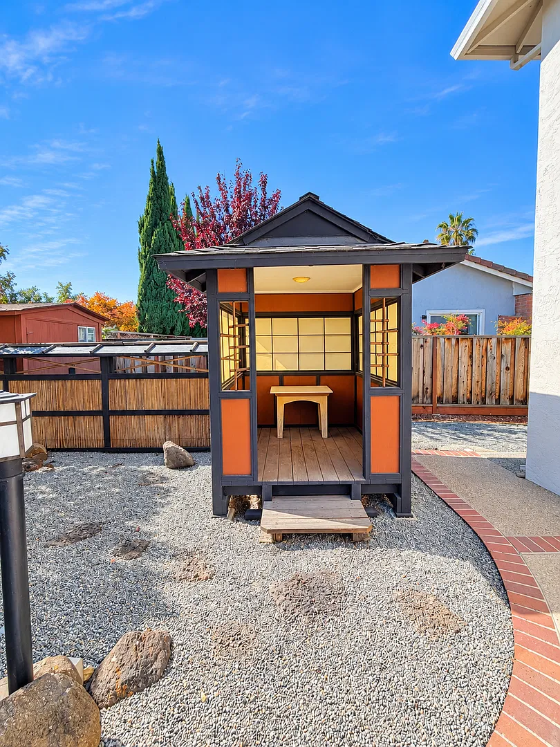 Beautiful 4 bed and 3-bathroom Fremont Home for Rent Prime Location — Photo 2