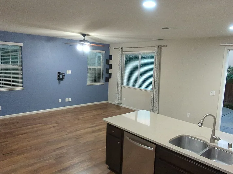 1644 Union Ln — Photo 7