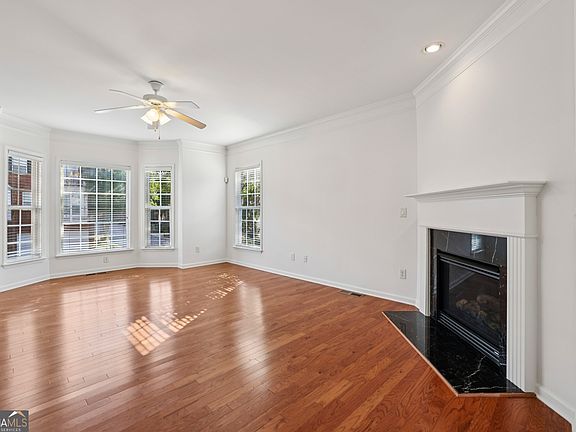 3rd image of 6180 Briggs Way