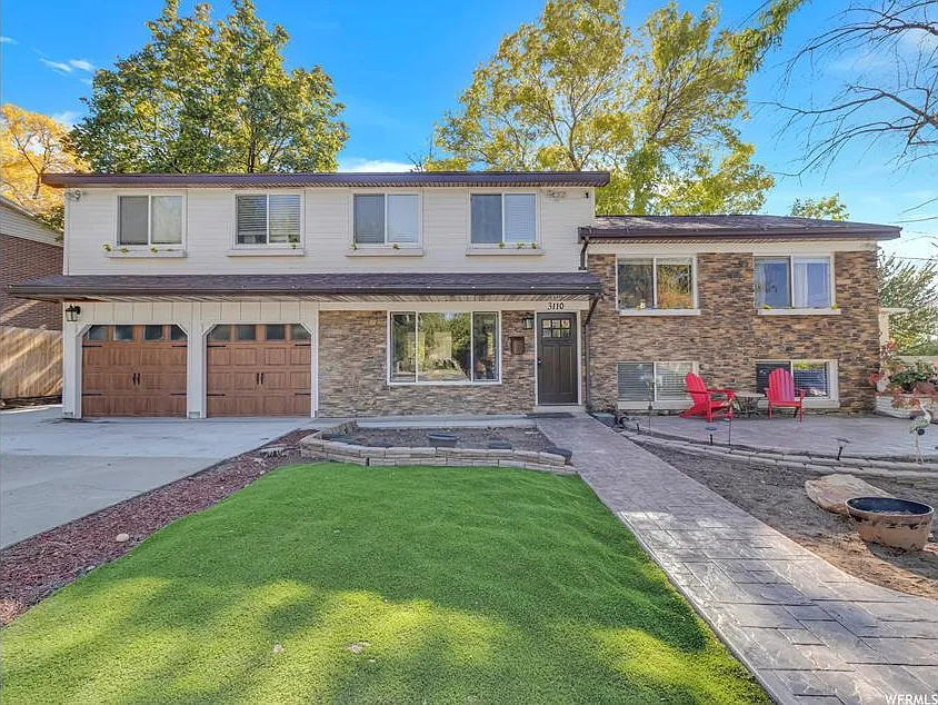 3110 E Coronet Dr — Photo 1