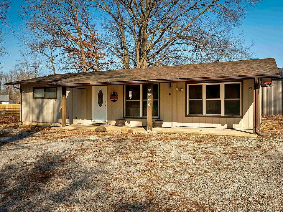 2220 N Weaver Rd, Herrin, IL 62948 Zillow