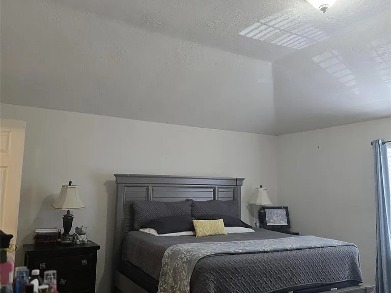 3006 Greenbriar Springs Dr — Photo 4