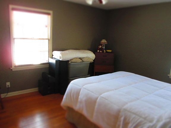4th image of 9510 W Forest Park Dr