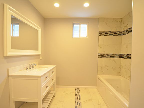 4th image of 10741 S Avenue H