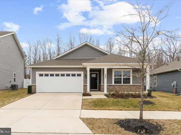 367 Forest Edge Ave, La Plata, MD 20646