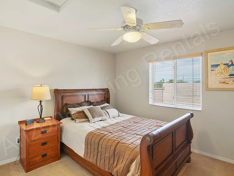 2665 Daytona Ave — Photo 18
