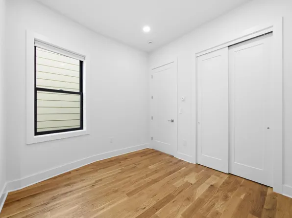 858 West Side Avenue image 10 of 12