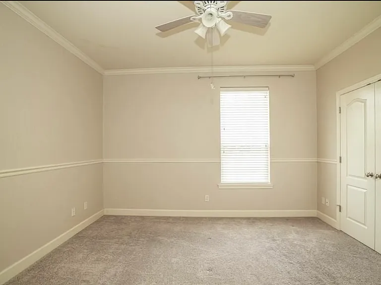 7001 Shadow Brooke St — Photo 18