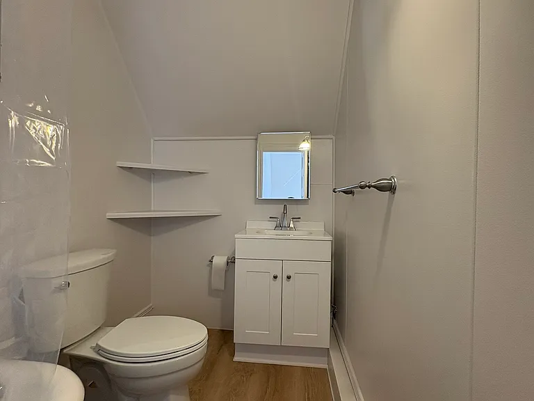 105 America St #3 — Photo 18