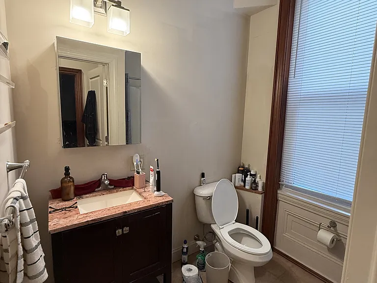 1725 Spruce St — Photo 18