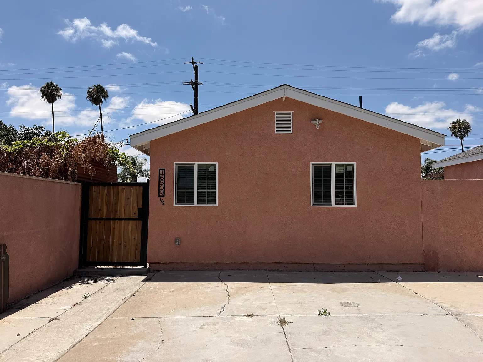 16509 S Muriel Ave — Photo 1