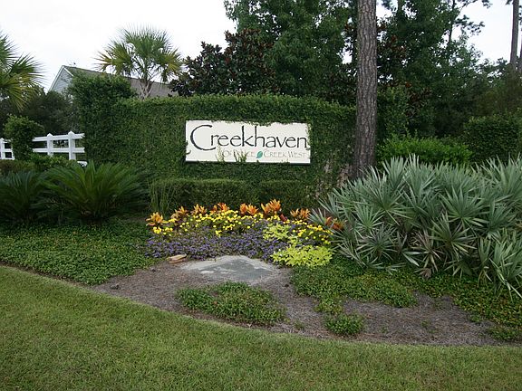 Entrance to Creekhaven
