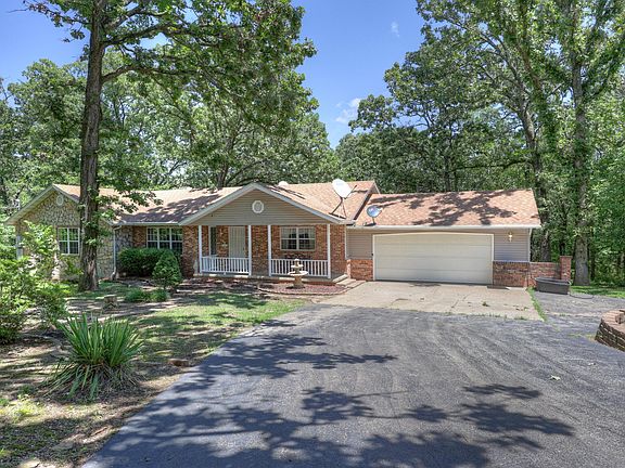 3rd image of 3172 Bentley Lane