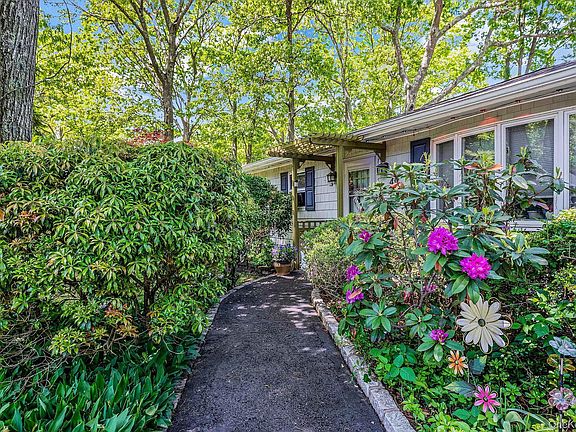 3rd image of 49 Washington Avenue