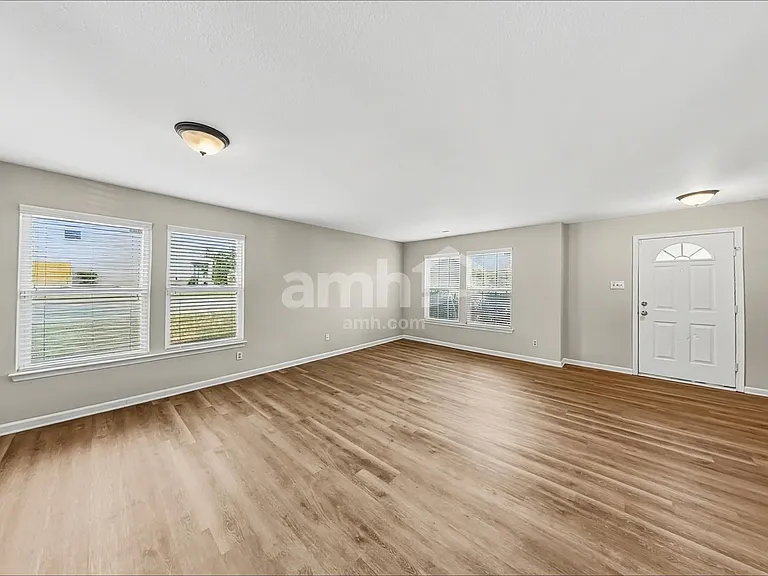 4504 Palustris Ct — Photo 6