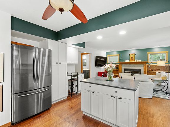 5th image of 1490 Wickford Dr