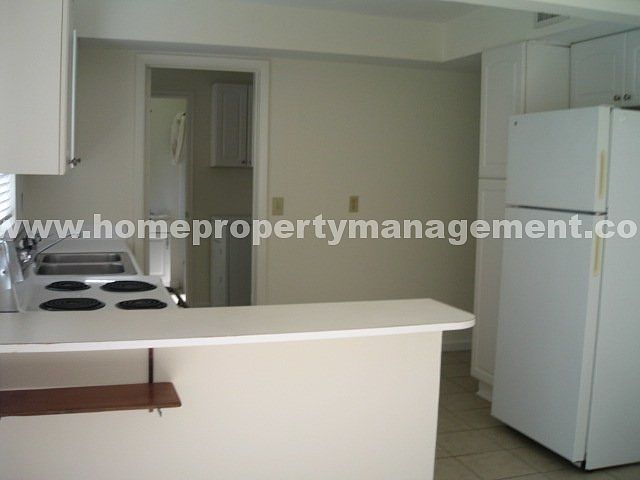 1st image of 2588 Lorraine Ct