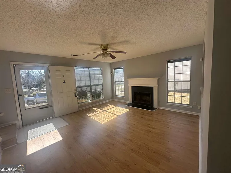 471 Eagles Crossing Cir — Photo 4