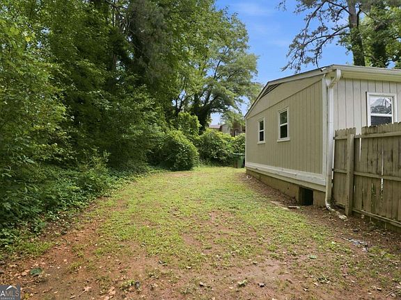 21st image of 748 Amber Pl NW