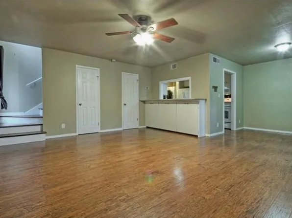 6718 Silvermine Dr APT 1302, Austin, TX 78736