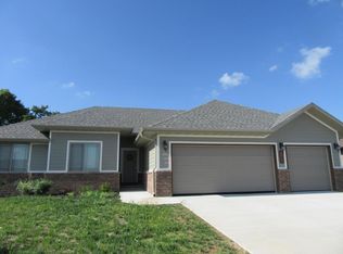 4419 W Cloverleaf Ter, Battlefield, MO 65619