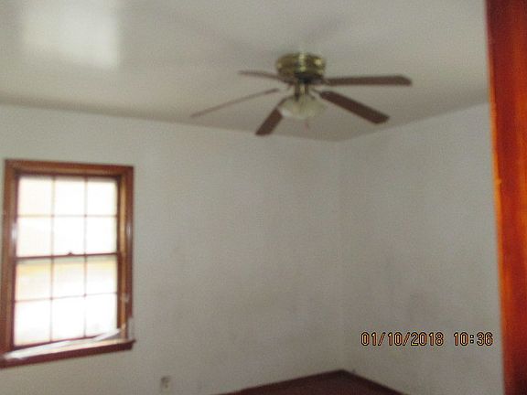 4th image of 115 Broadway Ave
