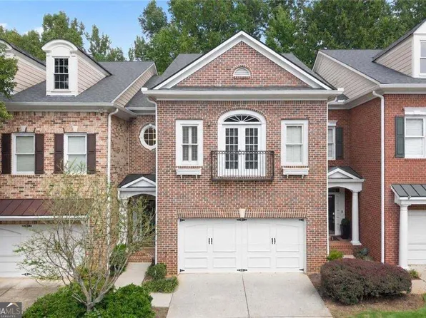 3105 Village Green Dr, Roswell, GA 30075
