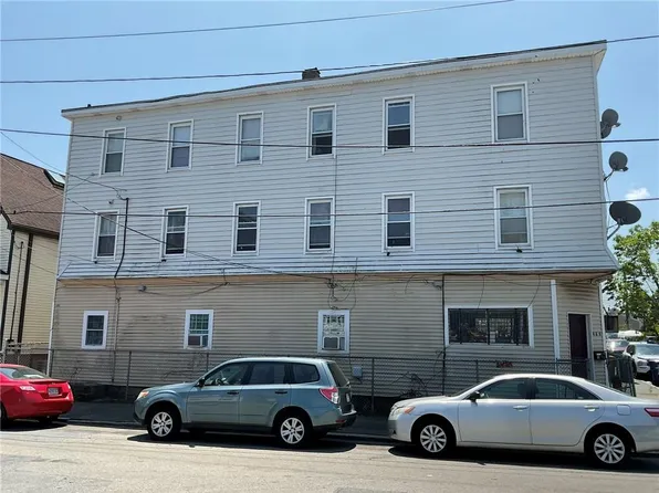 488-490 S 2nd St, New Bedford, MA 02744