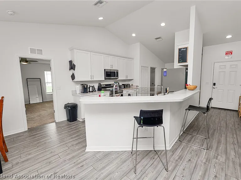4600 San Ignacio Dr — Photo 13
