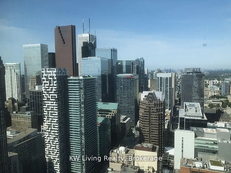 88 Queen St E #5609 — Photo 1