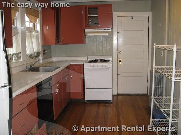 4th image of 23 Quincy St #1