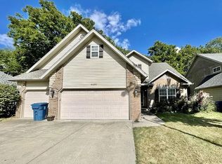 4690 S Elizabeth Dr, Springfield, MO 65810
