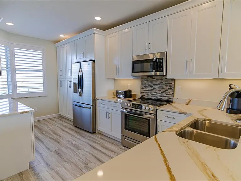 7974 Sailboat Key Blvd S #402 — Photo 2