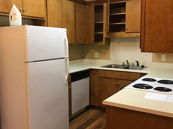 5th image of 1720 Northside Dr APT C