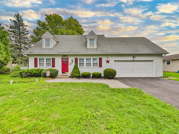 5 York Pl, Easton, PA 18045