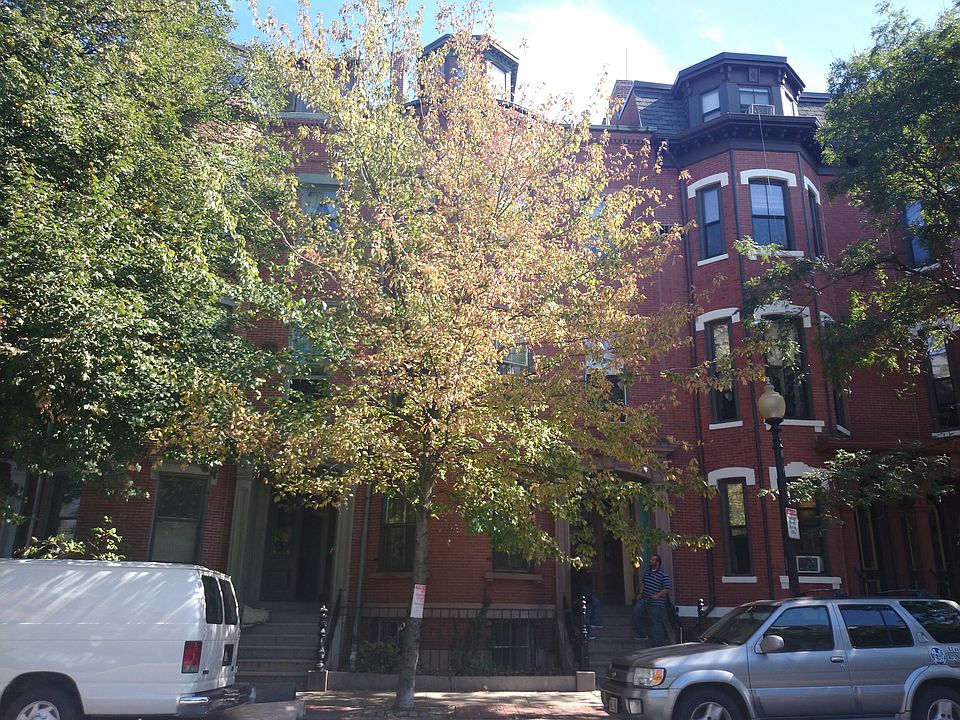 2nd image of 324 Shawmut Ave APT 1