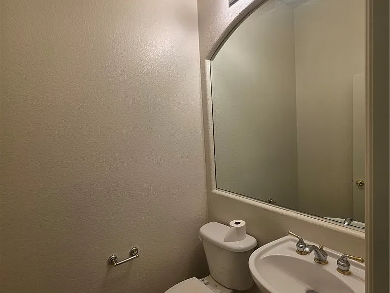 10717 Refectory Ave — Photo 46