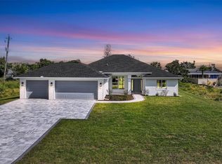 711 Michigan Ave, Englewood, FL 34223
