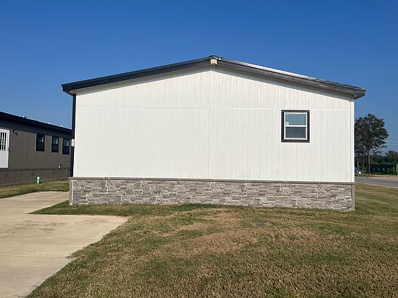 2nd image of 202 Kateri Bnd