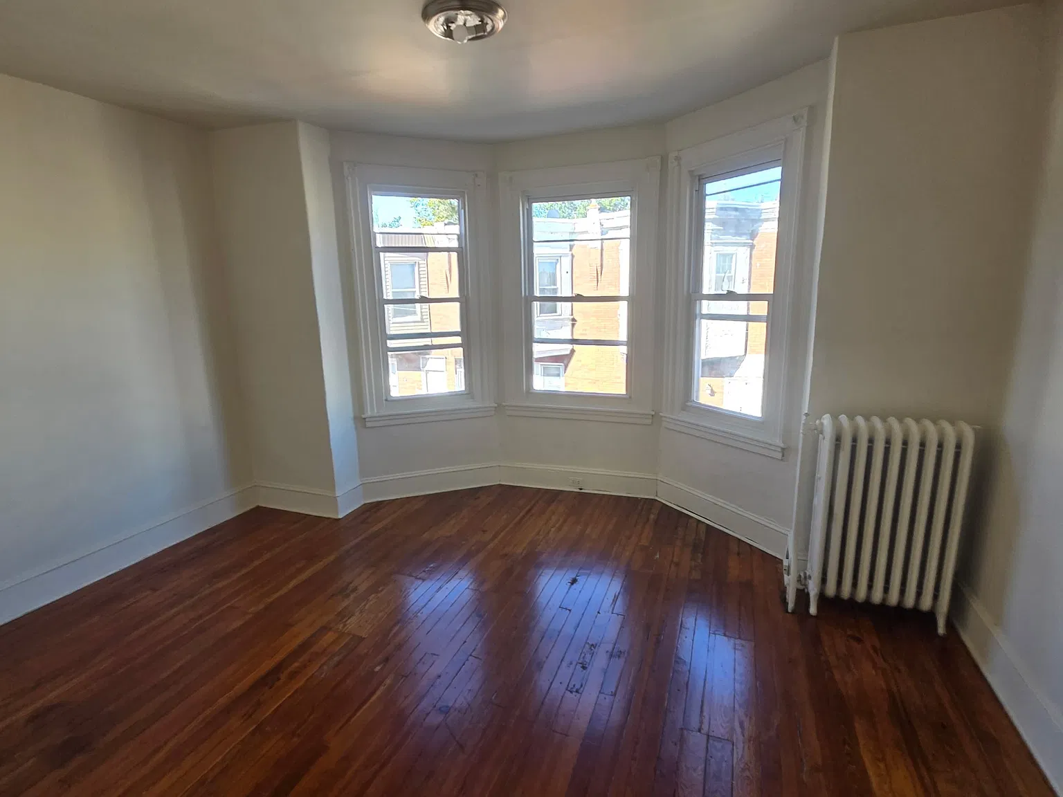 3 bed, 1080 sqft, $1,795 — Photo 3