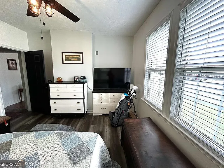 259 N Oliver St #A — Photo 24